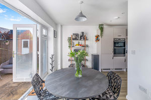 Henge Close Adderbury